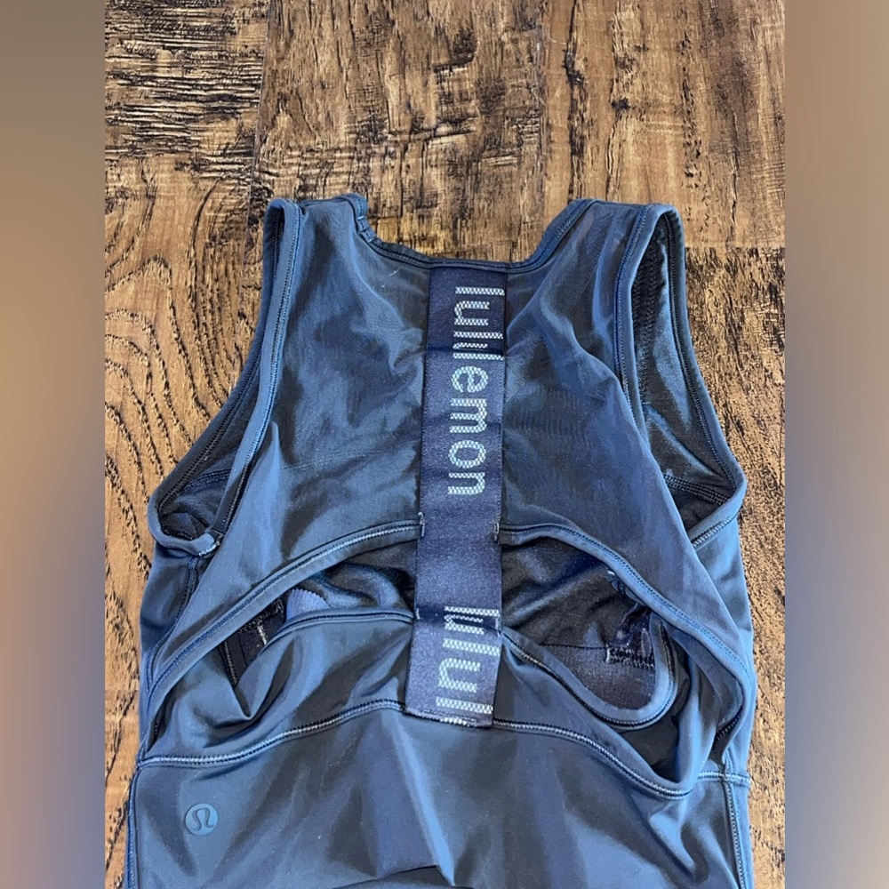 Lululemon cropped tank top size 0